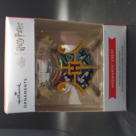 Hallmark Other - Harry Potter Hogwarts Crest Hallmark Ornament- NEW!!